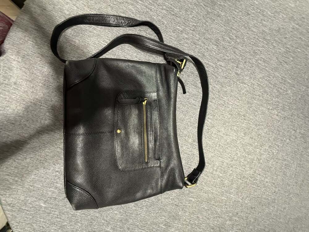 Great American Leatherworks Black Pebbled Leather Multi-Compartment Crossbody Ba